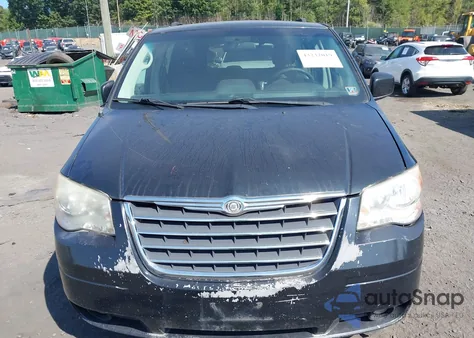 2009 Chrysler Town & Country Touring from USA, damaged, VIN 2A8HR54X29R645922